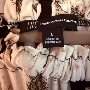 INC International Concepts Women’s Black and White Floral Halter Neck Top